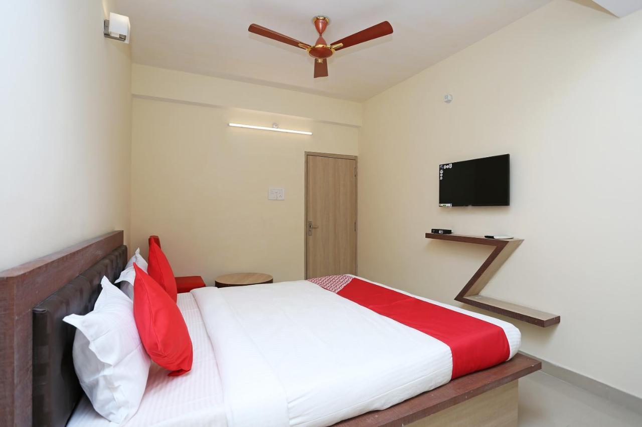 Oyo Flagship 11549 Crystal Inn Jamshedpur Exterior photo